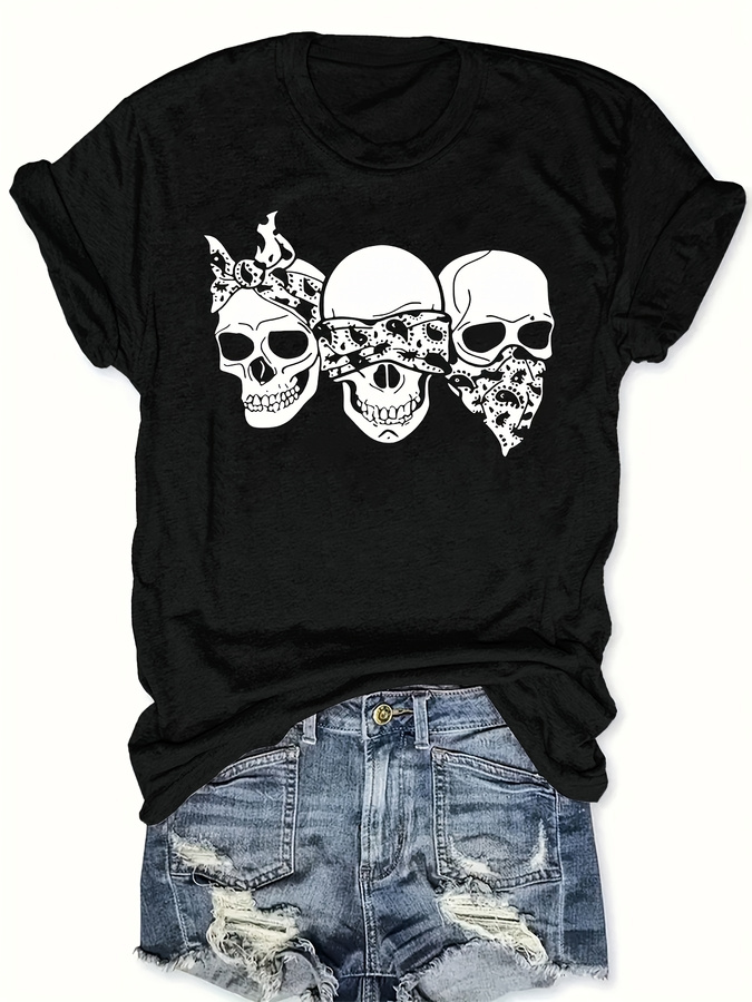 Summer Clothing Trends 2026 - 해피 카툰 스컬 티셔츠, 루즈핏, 라운드넥,